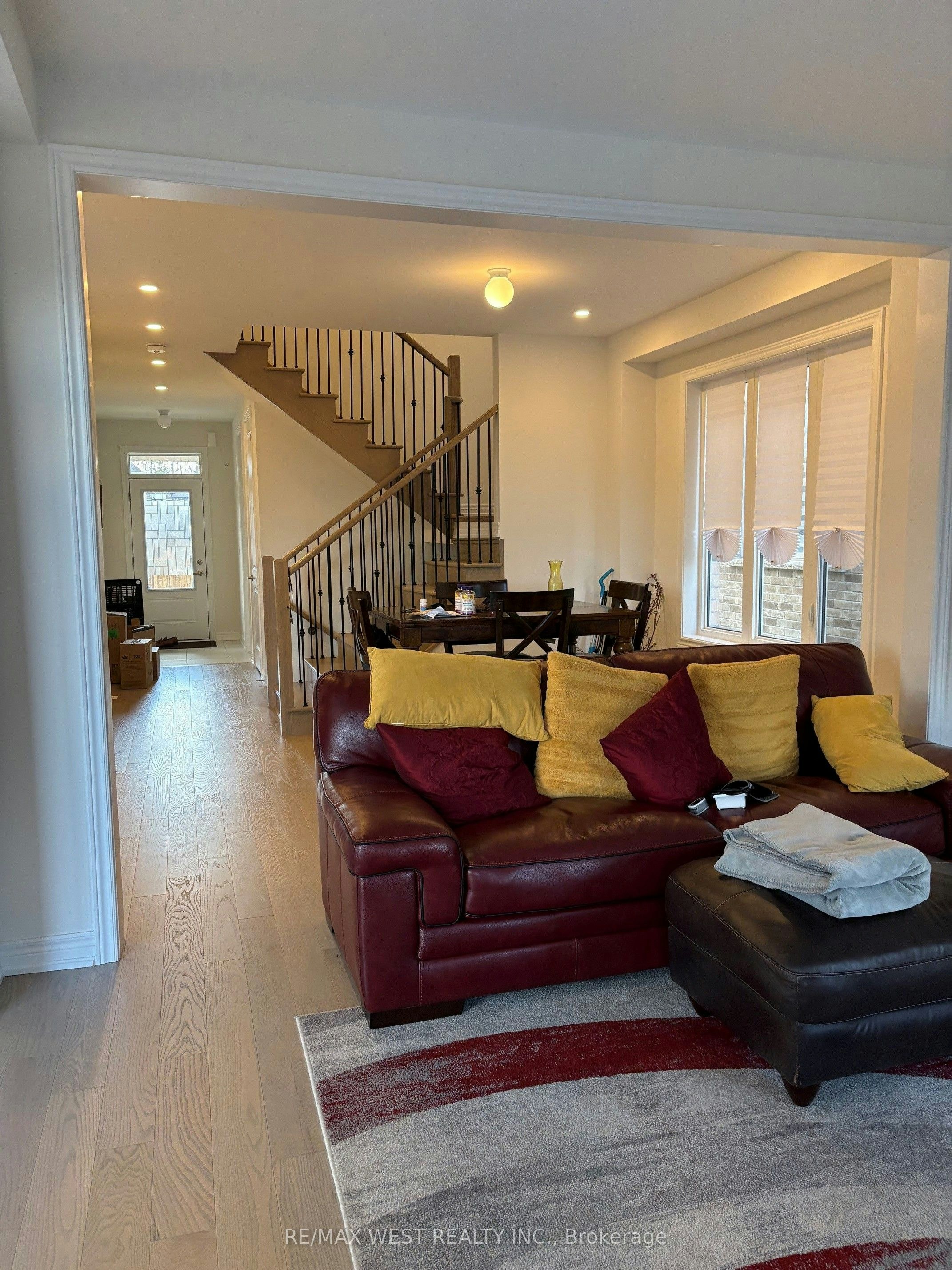 1352 Davis Loop Circle, Innisfil, ON, L0L 1W0 - 2