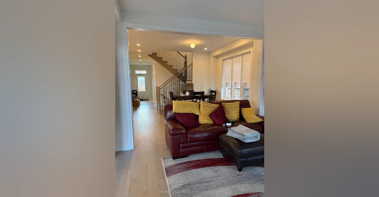 1352 Davis Loop Circle, Innisfil, ON, L0L 1W0 - 2