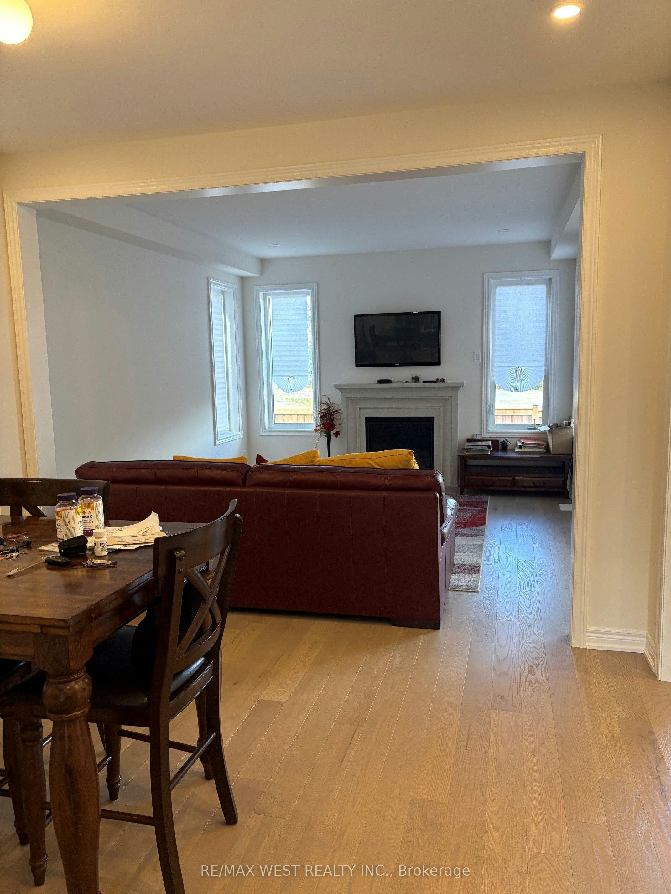 1352 Davis Loop Circle, Innisfil, ON, L0L 1W0 - 4