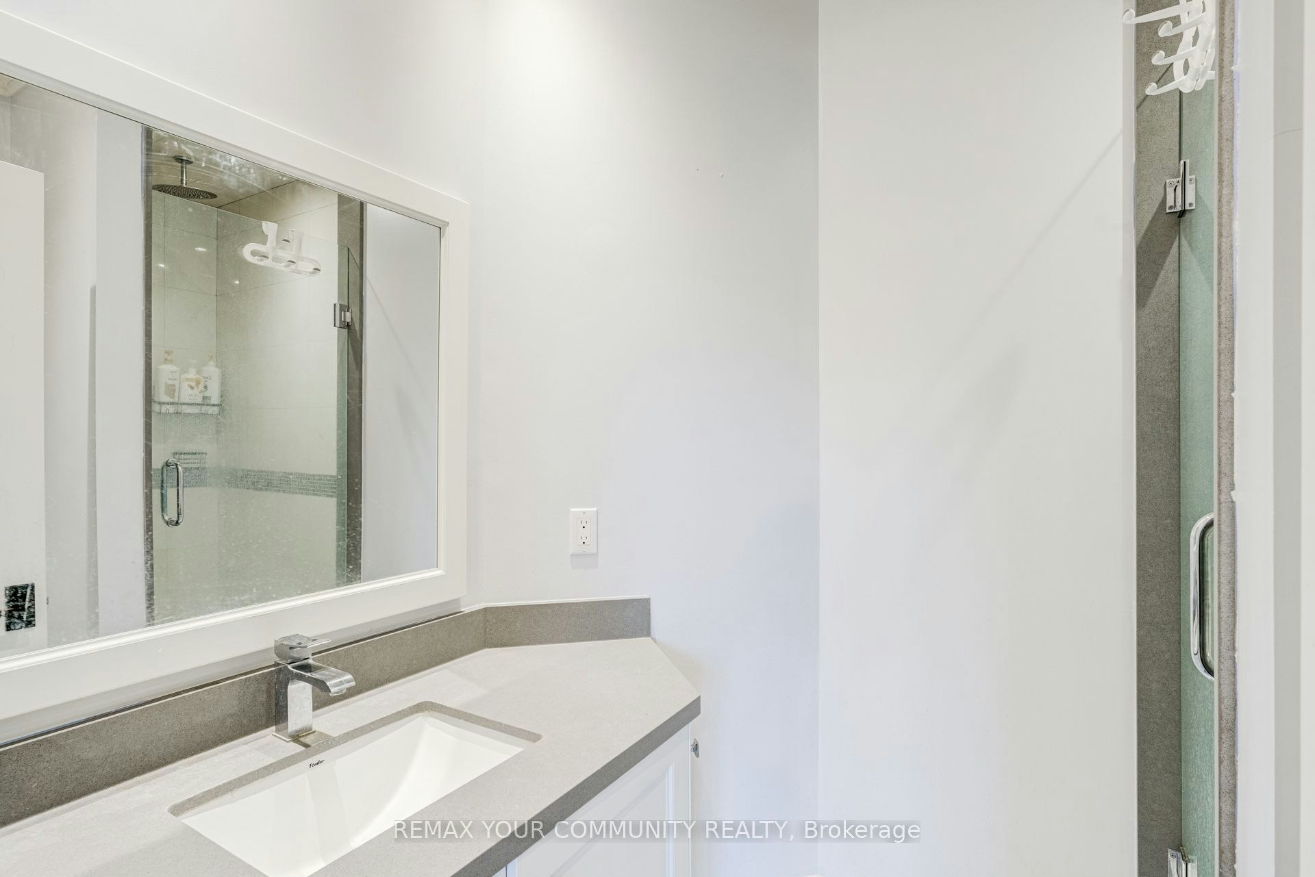 Main-20111 Bathurst Street E, East Gwillimbury, ON, L9N 1N3 - 37