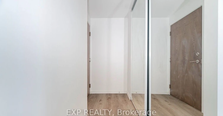 4909-7890 Jane Street, Vaughan, ON, L4K 0K9 - 4