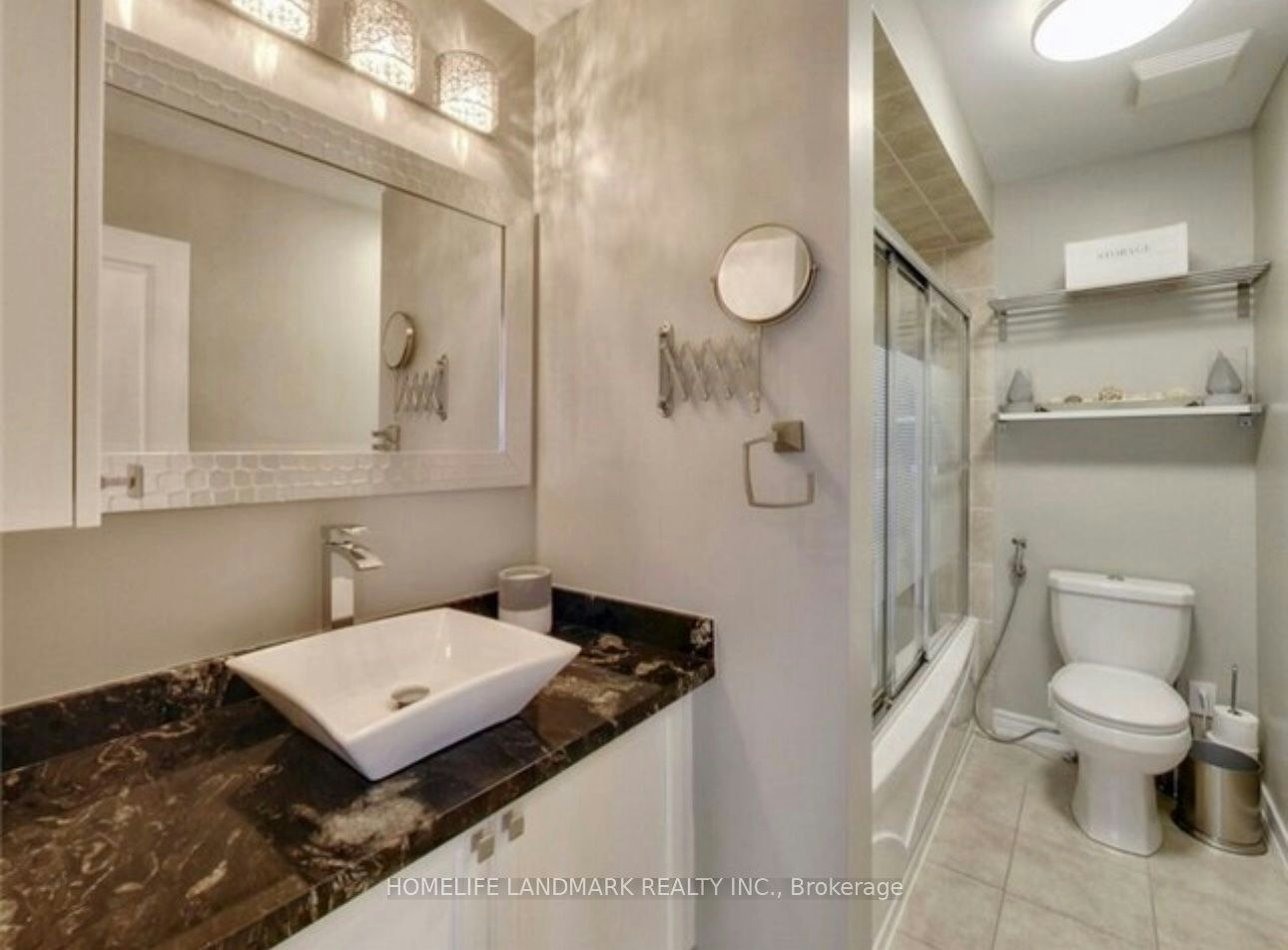 25 Overhold Crescent, Richmond Hill, ON, L4E 0L9 - 18