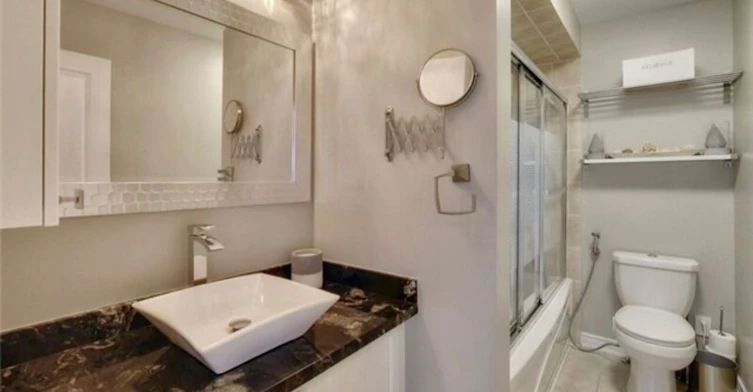 25 Overhold Crescent, Richmond Hill, ON, L4E 0L9 - 18