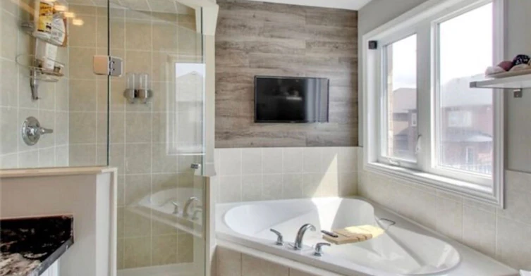 25 Overhold Crescent, Richmond Hill, ON, L4E 0L9 - 12