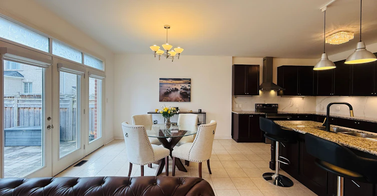 51 Cobb Street, Aurora, ON, L4G 0W7 - 11