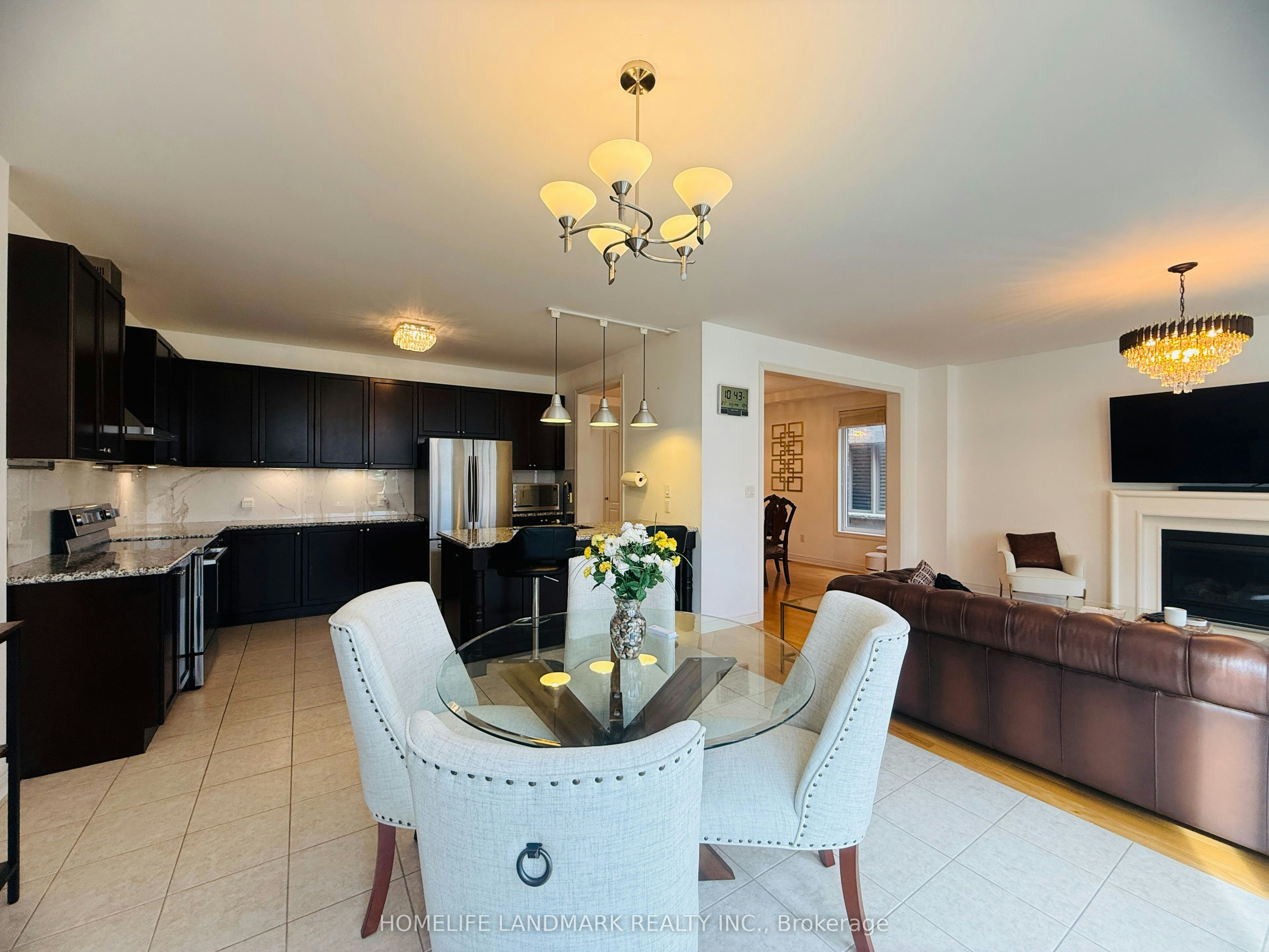 51 Cobb Street, Aurora, ON, L4G 0W7 - 17