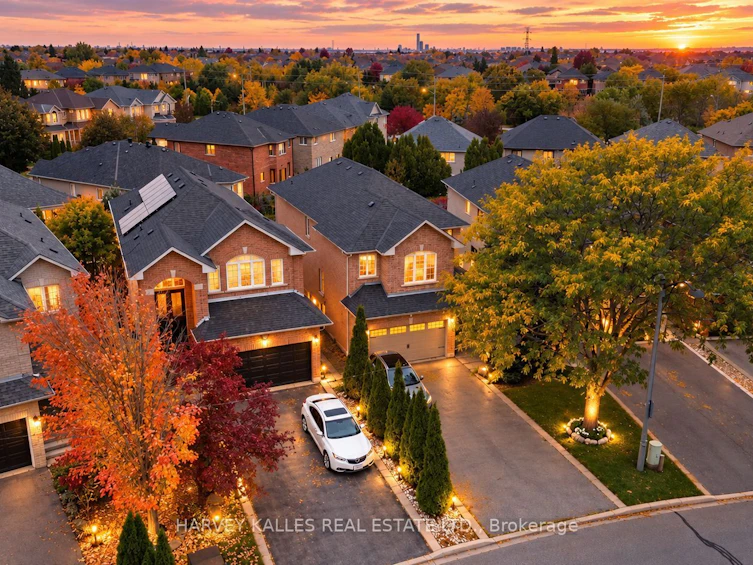 35 Water Garden Lane, Vaughan, ON, L4H 1N2