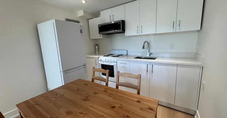 Lower 1-145 Harrison Drive, Newmarket, ON, L3Y 4P5 - 11