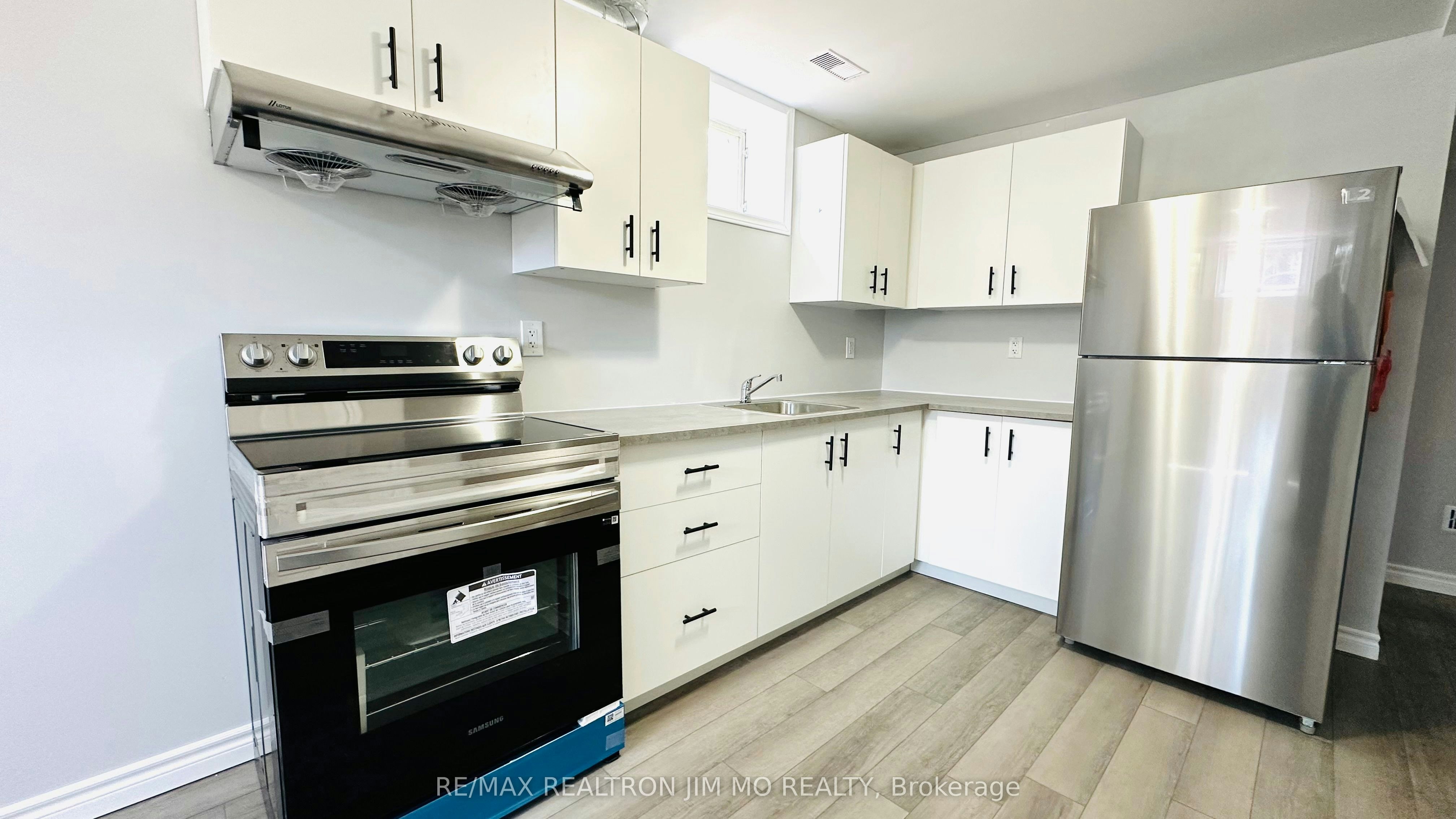 Lower-288 Parkwood Avenue, Georgina, ON, L4P 2X3 - 10
