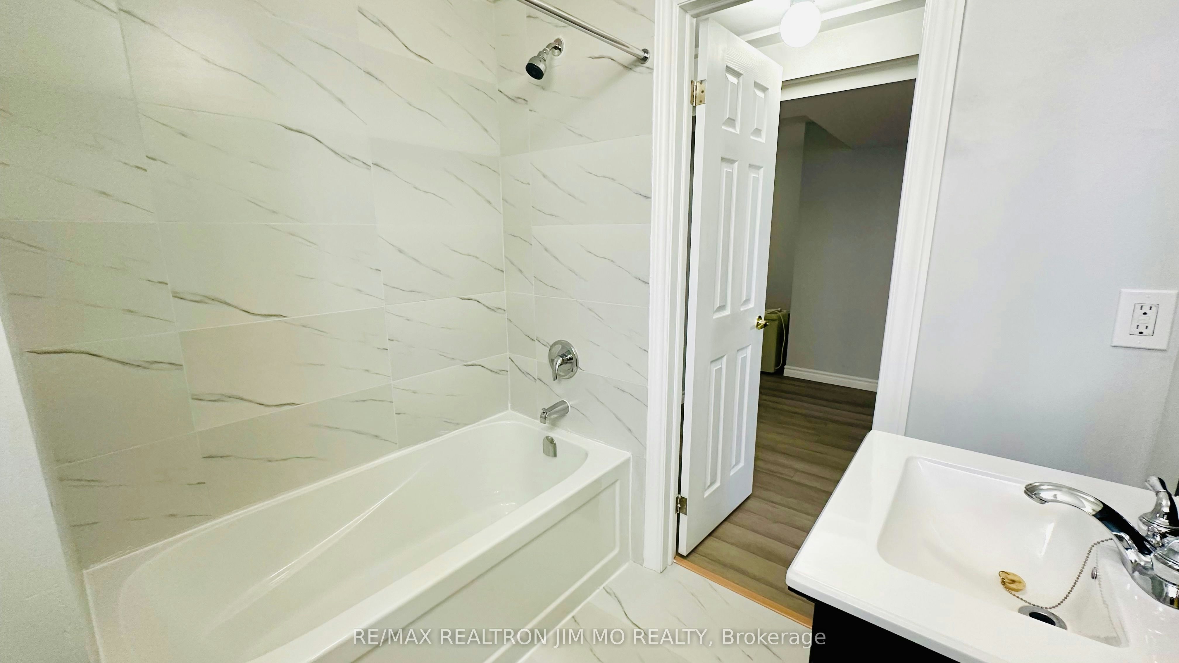 Lower-288 Parkwood Avenue, Georgina, ON, L4P 2X3 - 24