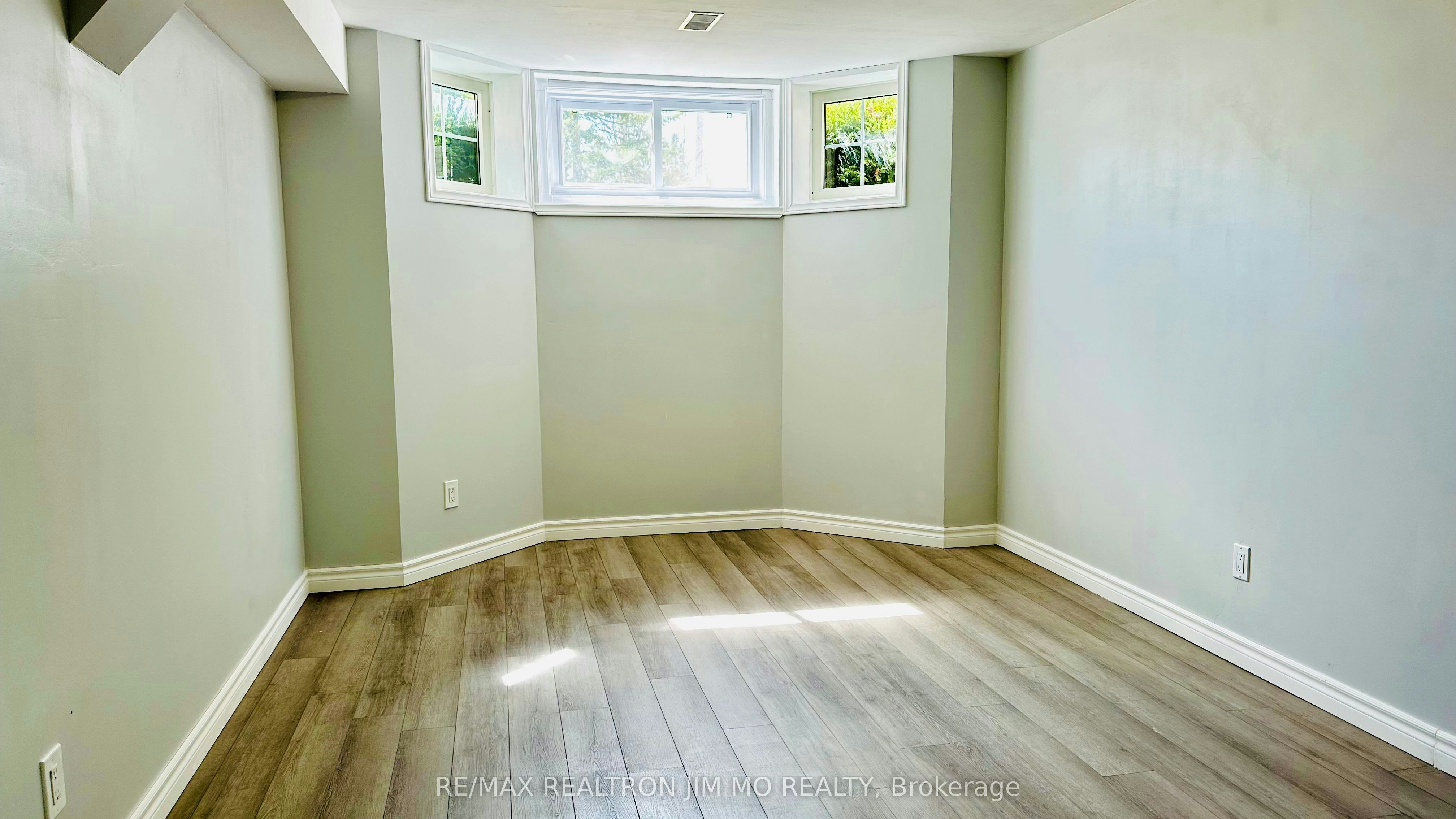 Lower-288 Parkwood Avenue, Georgina, ON, L4P 2X3 - 12