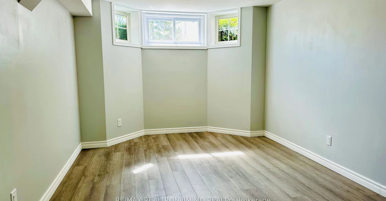 Lower-288 Parkwood Avenue, Georgina, ON, L4P 2X3 - 12