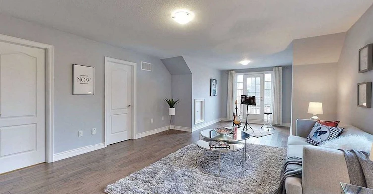 One Bedroom-18 Love Court, Richmond Hill, ON, L4B 0G2 - 3