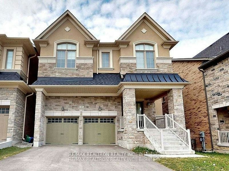 One Bedroom-18 Love Court, Richmond Hill, ON, L4B 0G2