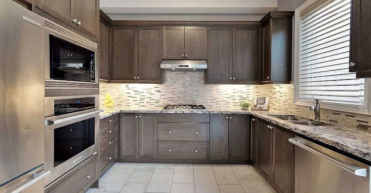 One Bedroom-18 Love Court, Richmond Hill, ON, L4B 0G2 - 2