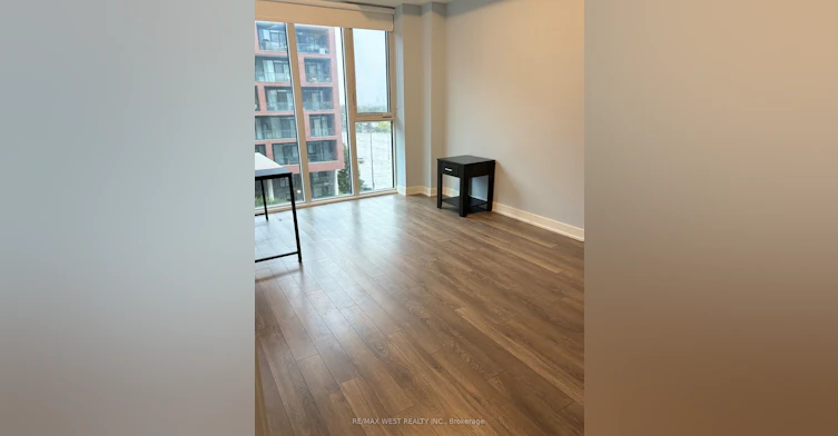 418-100 Eagle Rock Way, Vaughan, ON, L6A 5B9 - 4