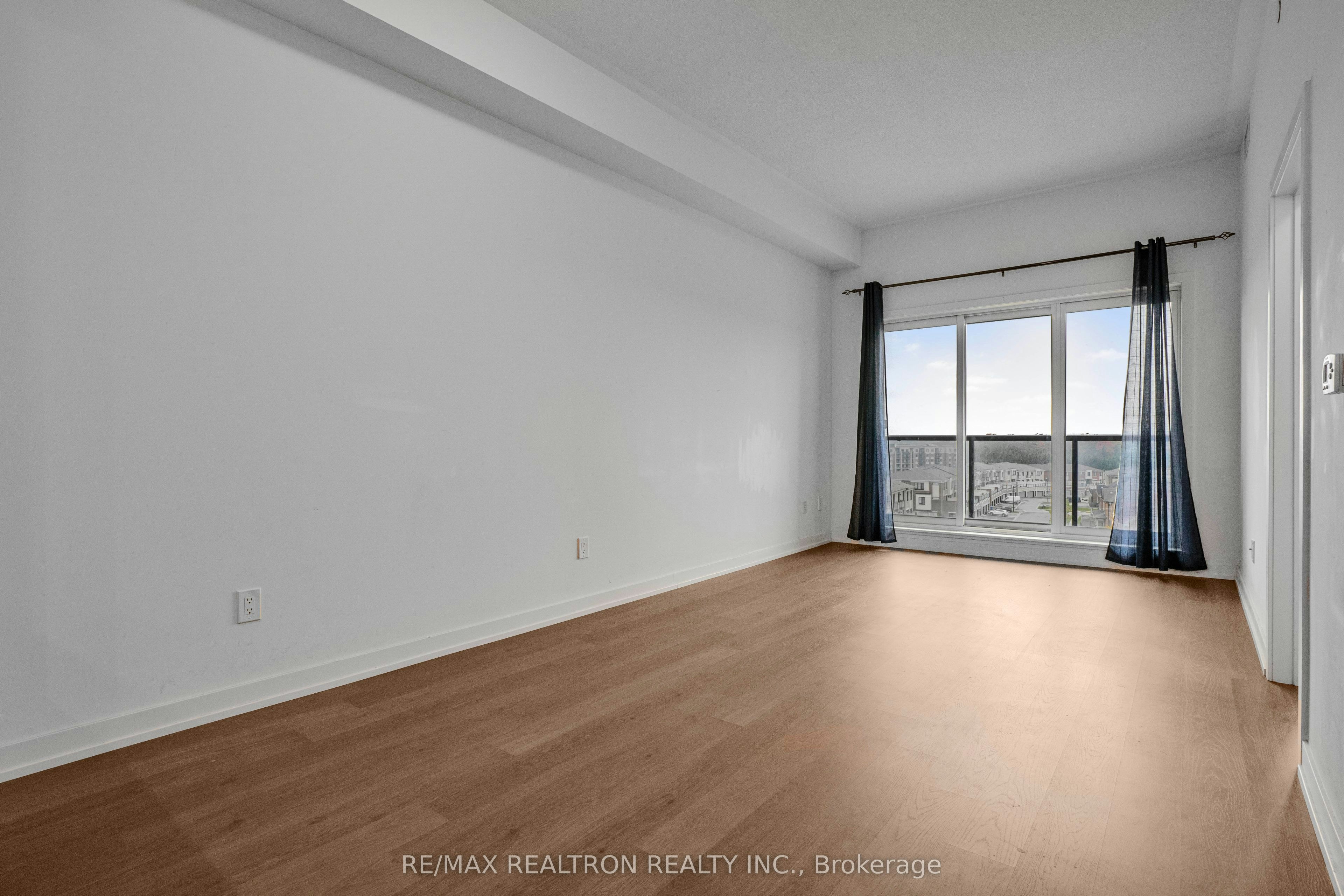 PH 446-555 William Graham Drive W, Aurora, ON, L4G 3H9 - 16