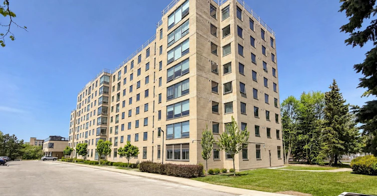 307-326 Major Mackenzie Drive, Richmond Hill, ON, L4C 8T4 - 3