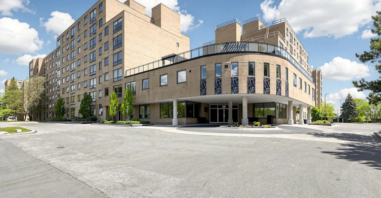 307-326 Major Mackenzie Drive, Richmond Hill, ON, L4C 8T4