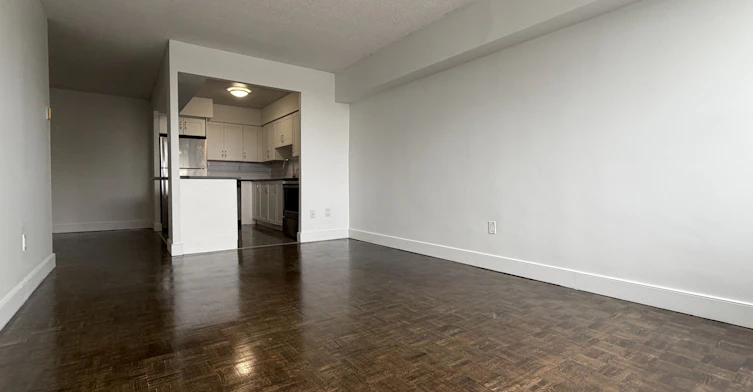 205-147 Wellington Street W, Aurora, ON, L4G 2N9 - 7