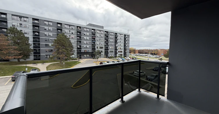 301-145 Wellington Street W, Aurora, ON, L4G 2N9 - 8