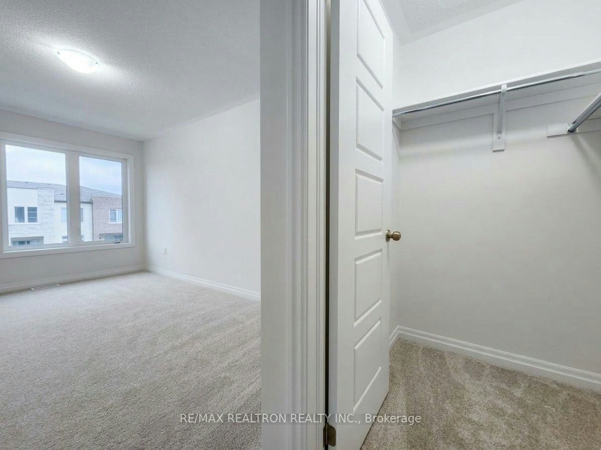 340 Capella Street, Newmarket, ON, L3X 0L7 - 16