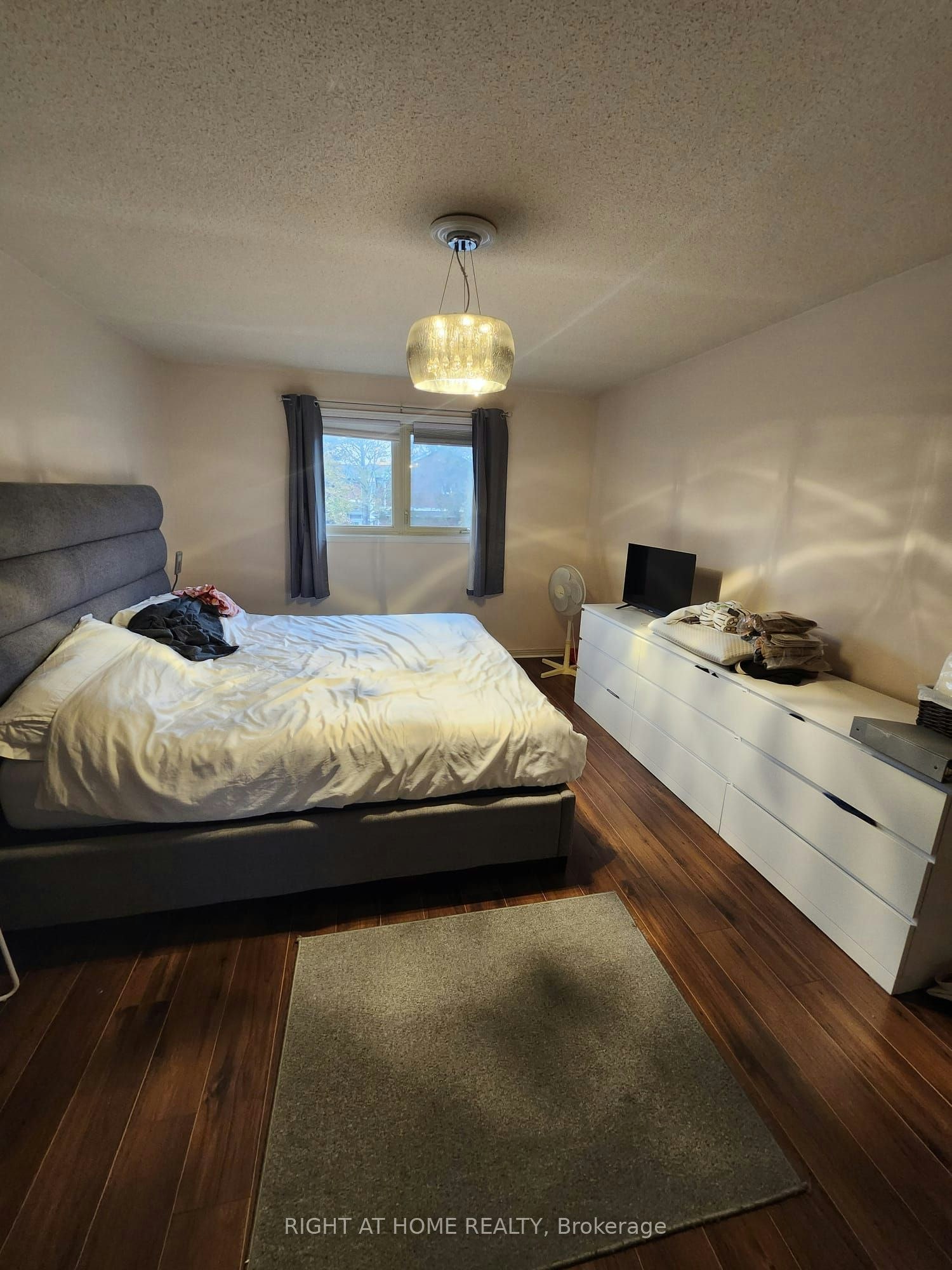 100 Jessica Gardens, Vaughan, ON, L4J 3G2 - 5