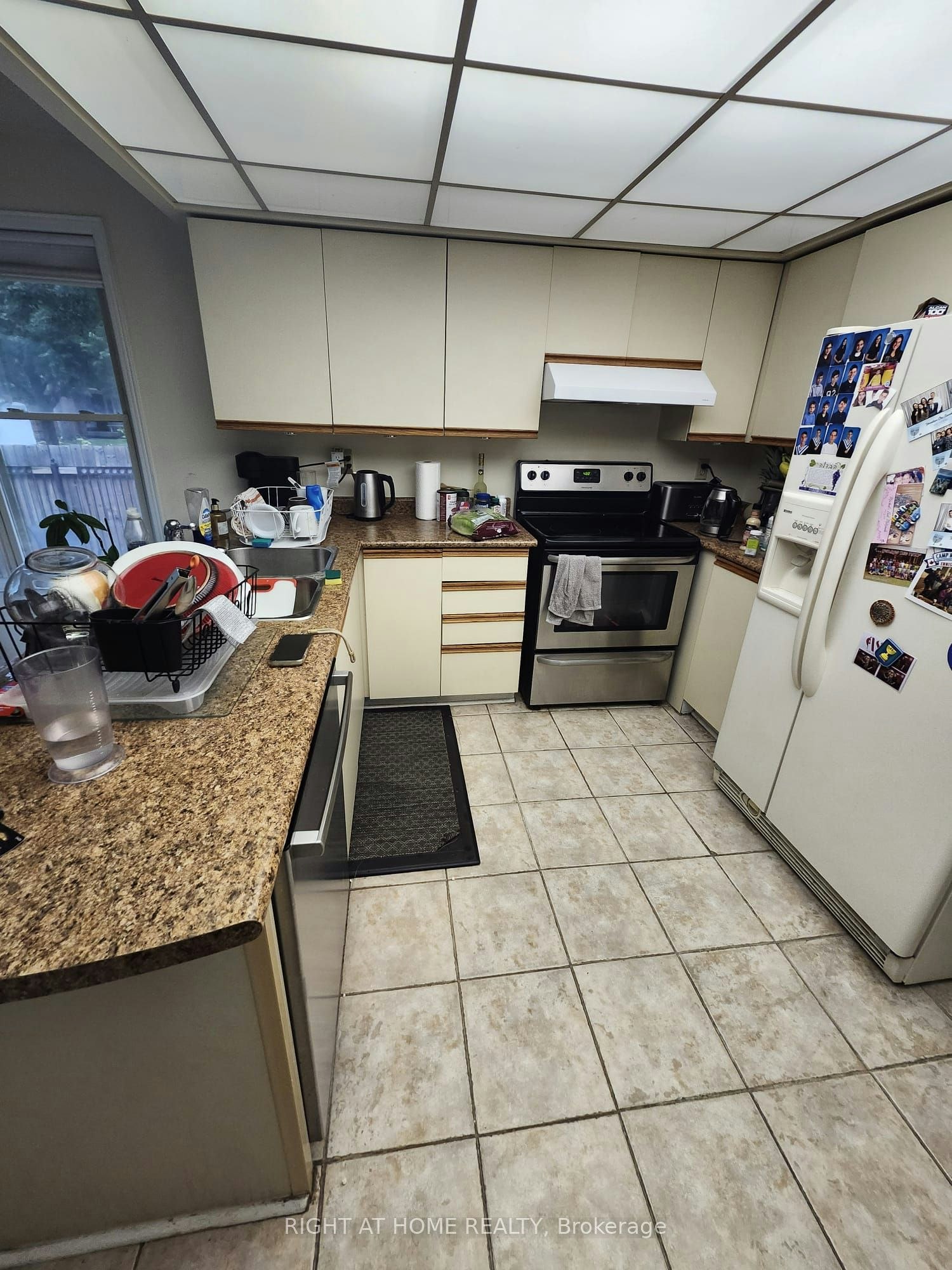 100 Jessica Gardens, Vaughan, ON, L4J 3G2 - 3