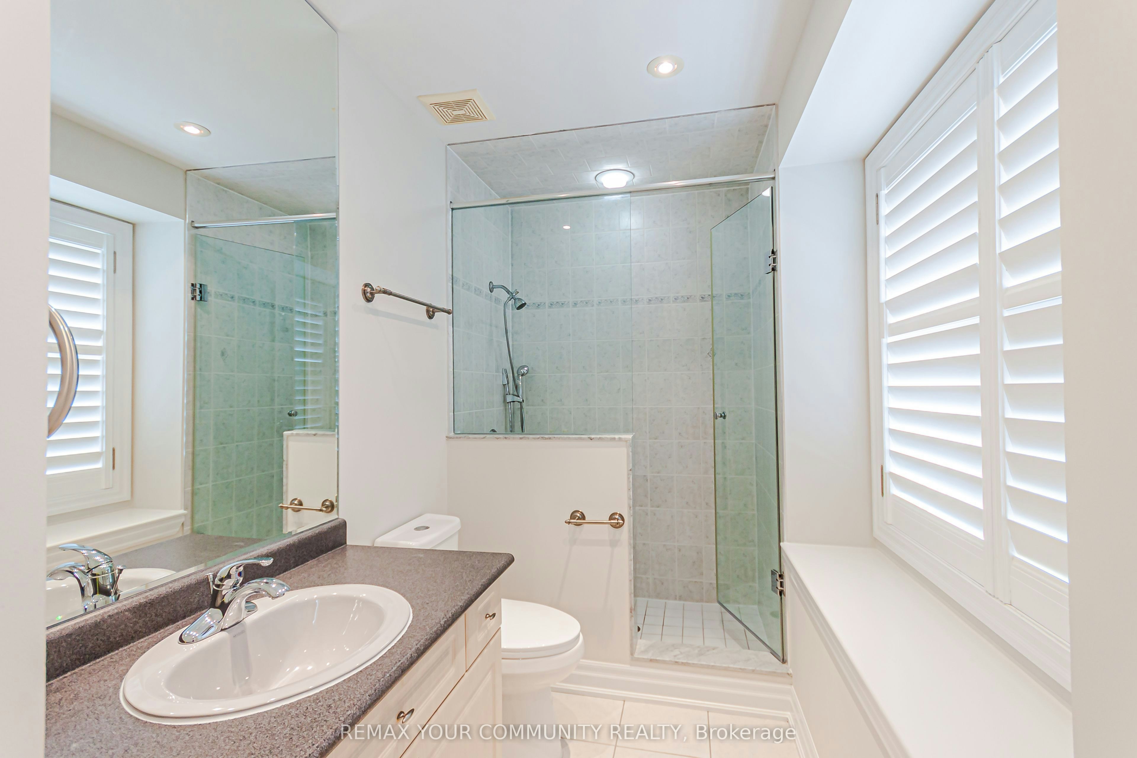 5 Chippenham Lane, Markham, ON, L6B 1L6 - 34