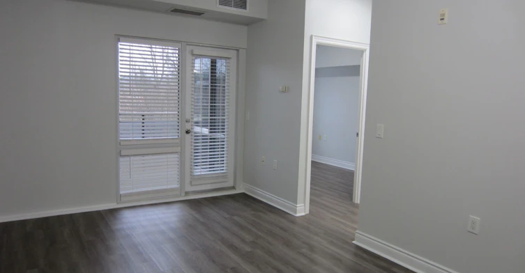 327-8201 Islington Avenue, Vaughan, ON, L4L 9S6 - 7