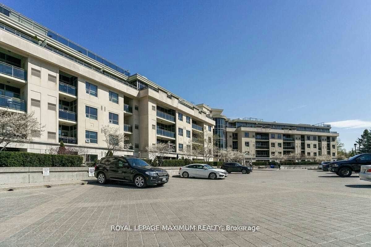 327-8201 Islington Avenue, Vaughan, ON, L4L 9S6
