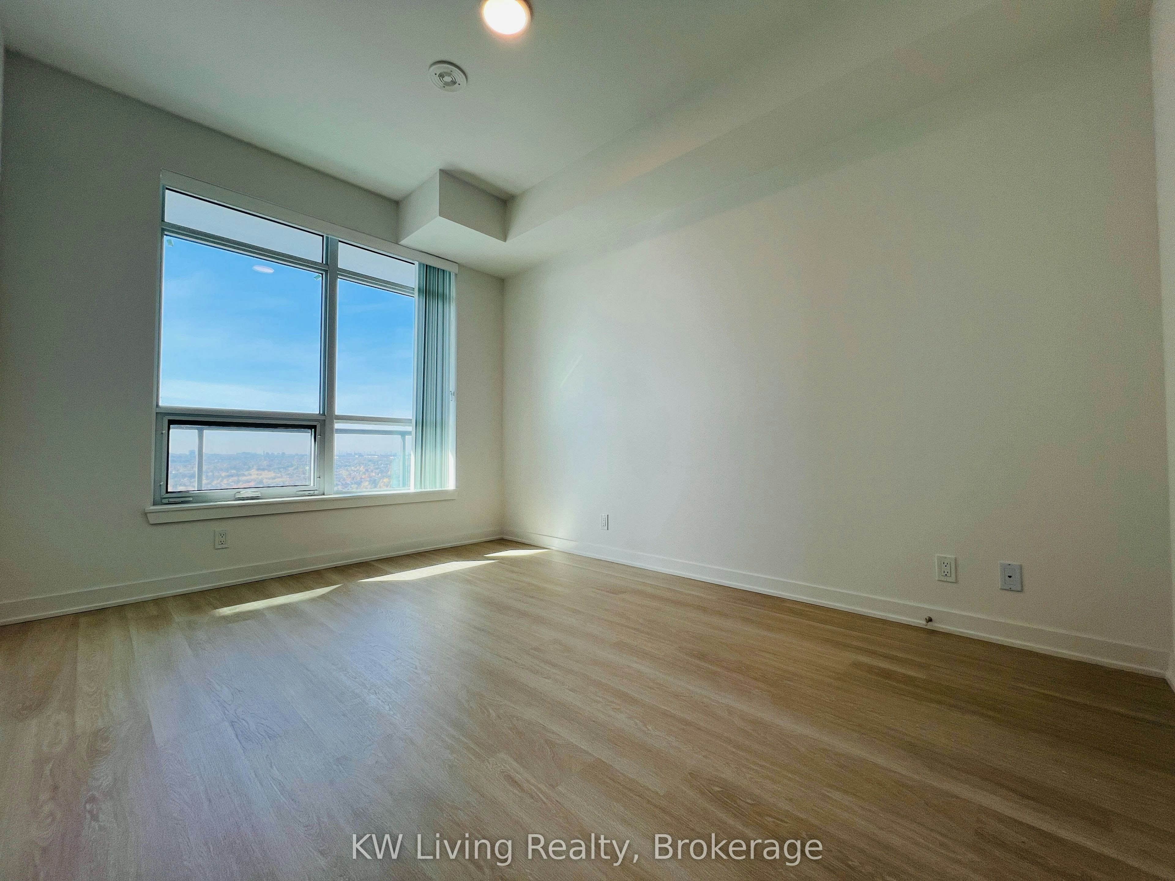 B1503-50 Upper Mall Way, Vaughan, ON, L4J 0L8 - 2