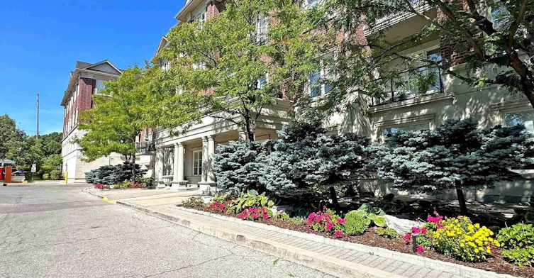 220-9519 Keele Street, Vaughan, ON, L6A 4A2 - 2
