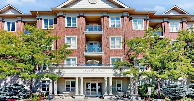 220-9519 Keele Street, Vaughan, ON, L6A 4A2