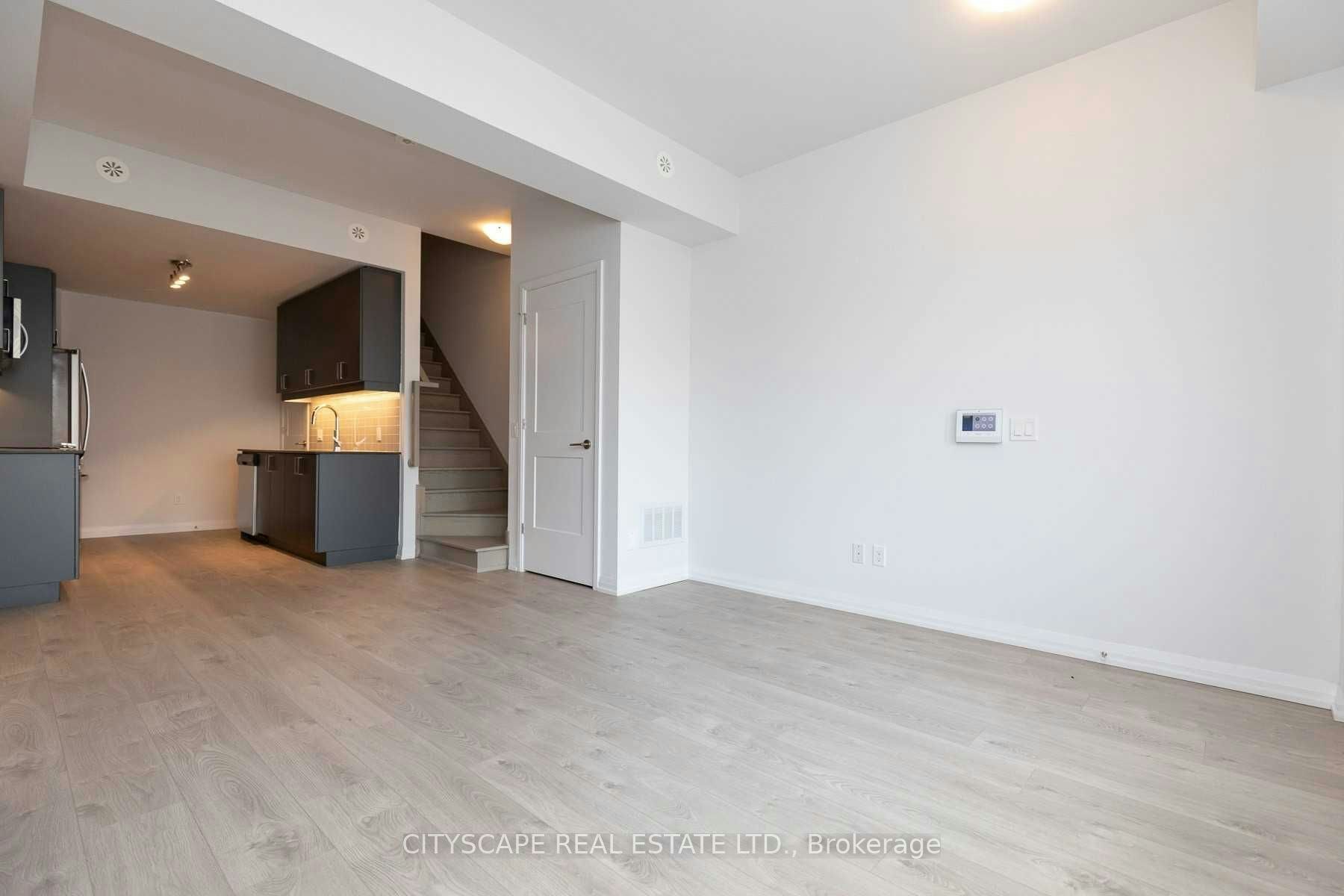 Th07-1010 Portage Parkway, Vaughan, ON, L4K 0K3 - 2