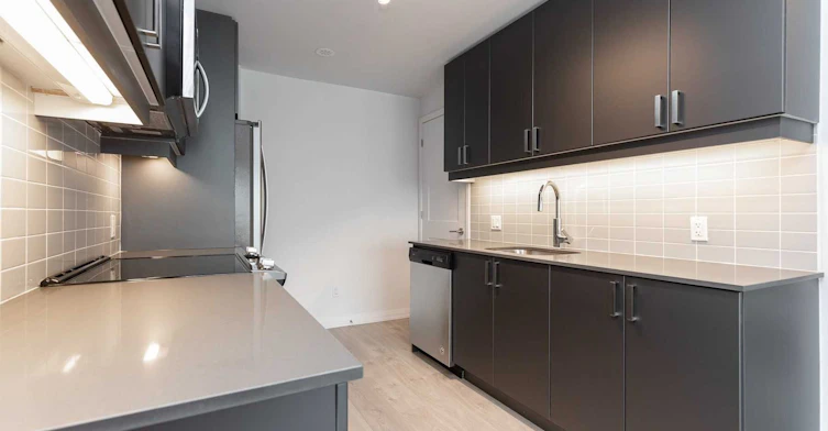 Th07-1010 Portage Parkway, Vaughan, ON, L4K 0K3 - 4