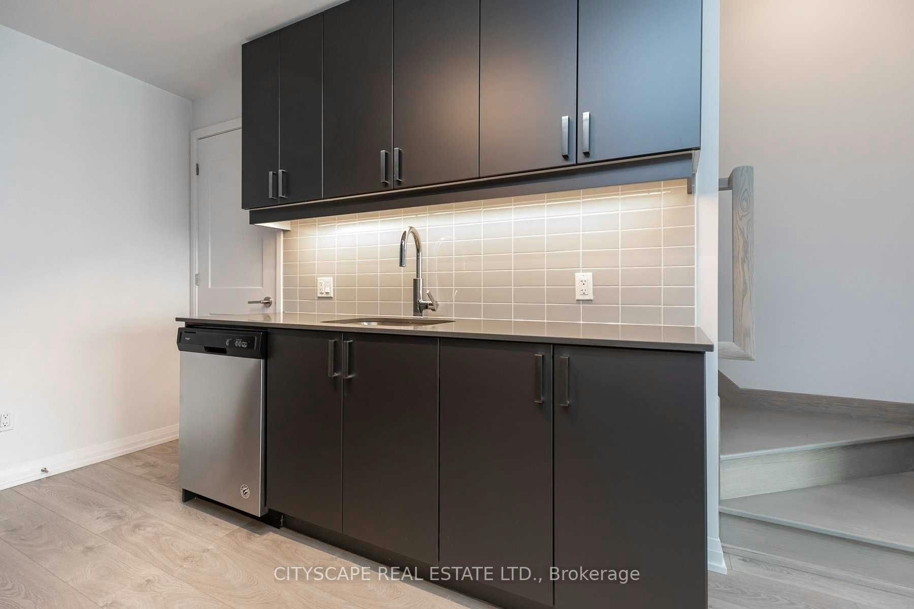 Th07-1010 Portage Parkway, Vaughan, ON, L4K 0K3 - 5