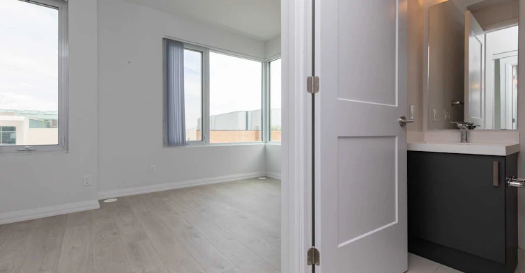 Th07-1010 Portage Parkway, Vaughan, ON, L4K 0K3 - 15