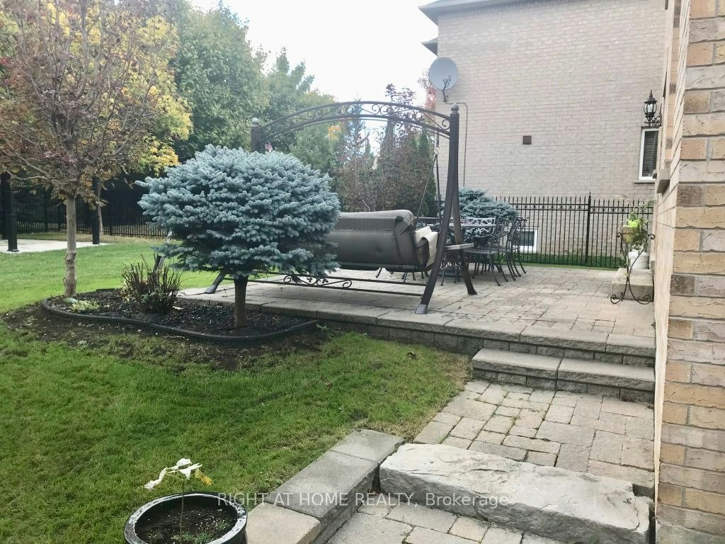 106 Avdell Avenue, Vaughan, ON, L4H 1H3 - 17