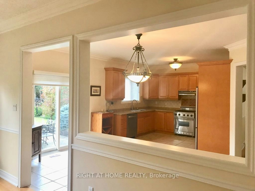 106 Avdell Avenue, Vaughan, ON, L4H 1H3 - 7