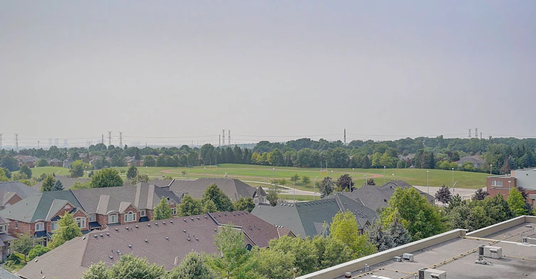 712-8 Beverley Glen Boulevard, Vaughan, ON, L4J 0L4 - 32