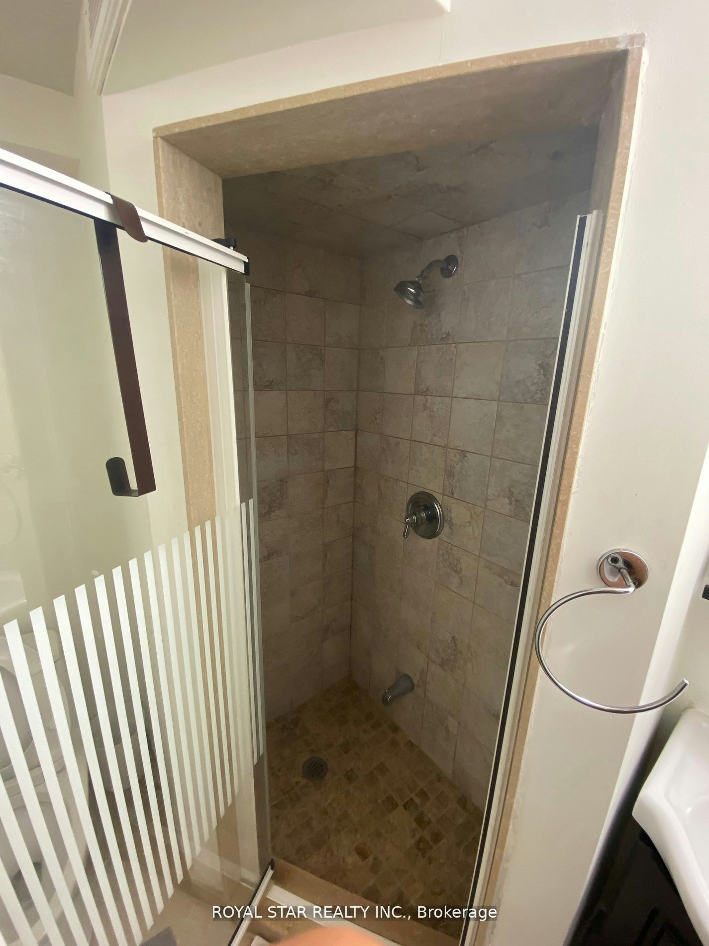 Bsmt-48 Sunnywood Crescent, Richmond Hill, ON, L4C 6W3 - 17