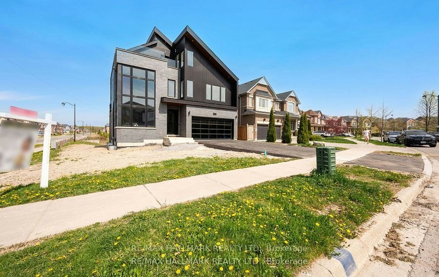 119 Pointon Street, Aurora, ON, L4G 0G6
