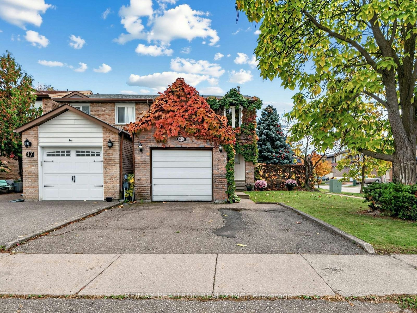 45 Mcclintock Crescent, Vaughan, ON, L4J 2S7