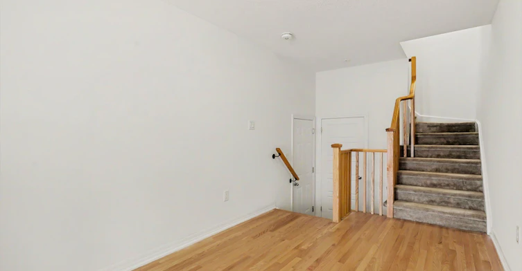 251 Vivant Street, Newmarket, ON, L3X 0K9 - 3