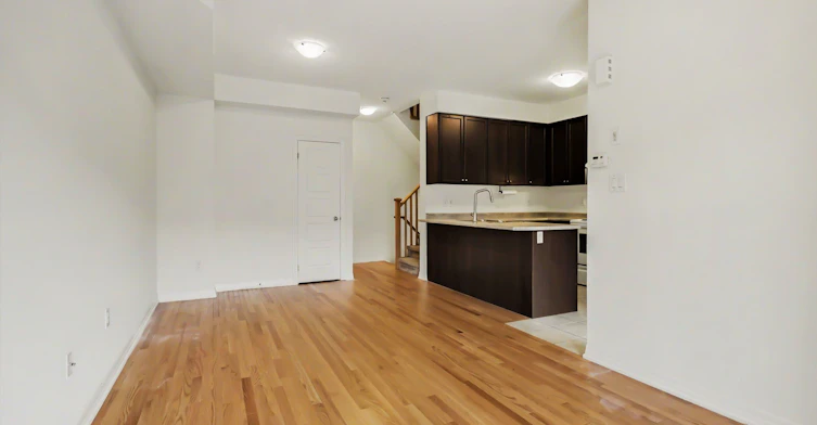 251 Vivant Street, Newmarket, ON, L3X 0K9 - 4