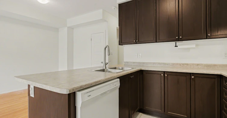 251 Vivant Street, Newmarket, ON, L3X 0K9 - 9