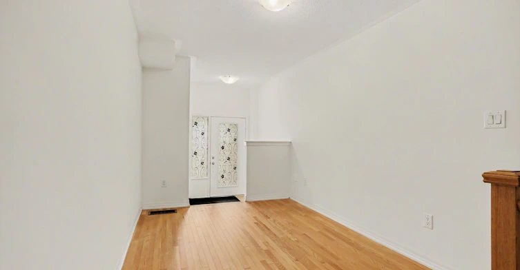 251 Vivant Street, Newmarket, ON, L3X 0K9 - 2