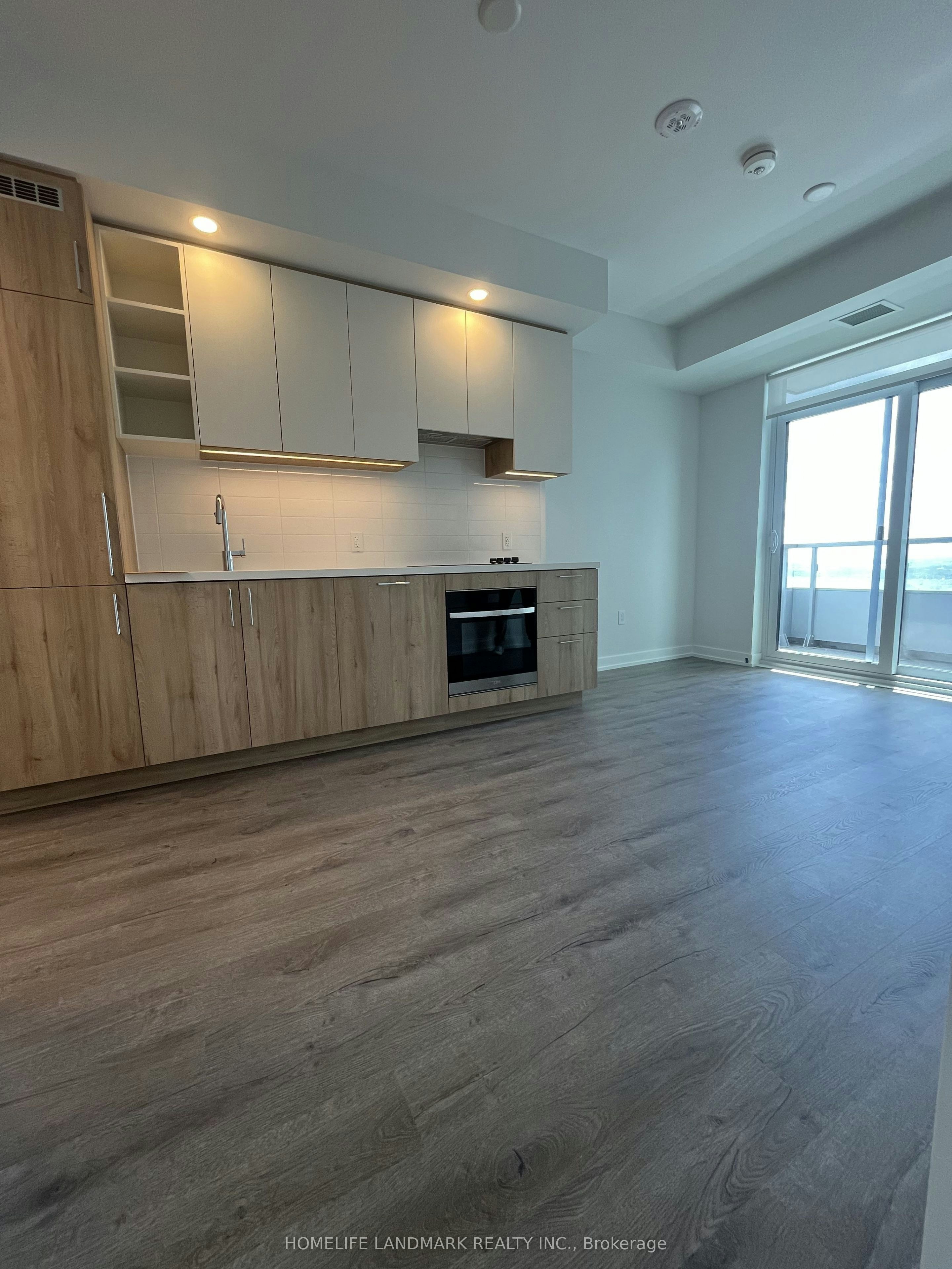 Tower A 2406-2851 Highway 7 Road, Vaughan, ON, L4K 1W2 - 7