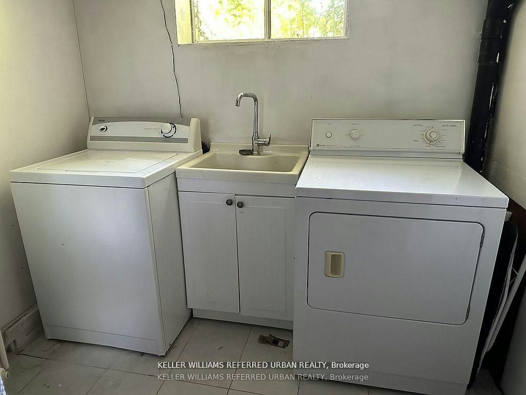 Main-30 Collins Crescent, Aurora, ON, L4G 2W2 - 17